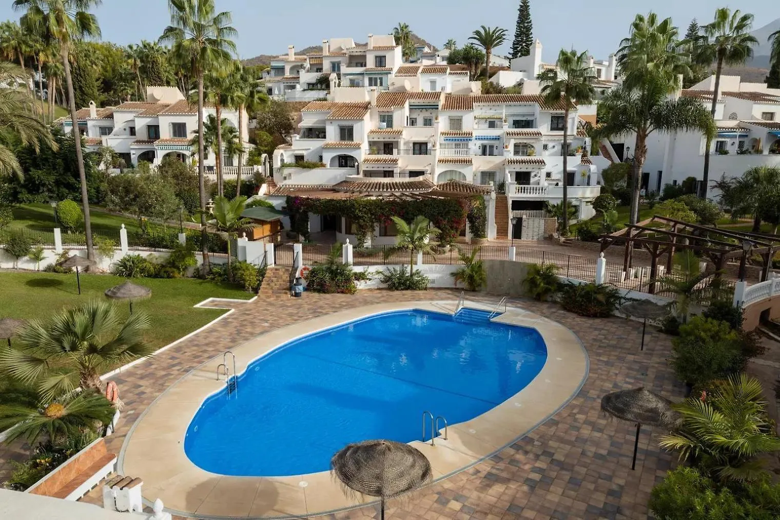 Daire Tetuan 7 Oasis Properties Nerja İspanya