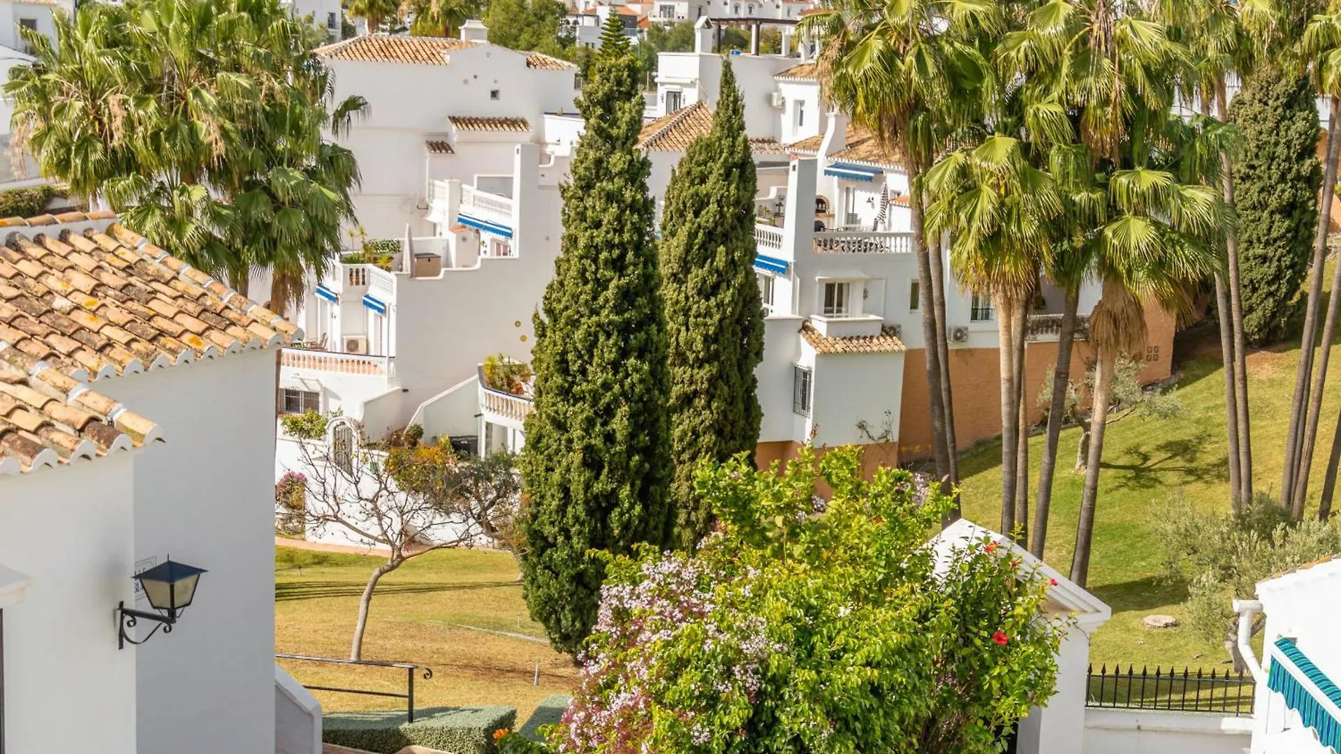 Tetuan 7 Oasis Properties Nerja
